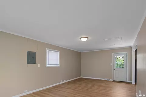 1813 Smith St, Eldorado, IL 62930 photo 18