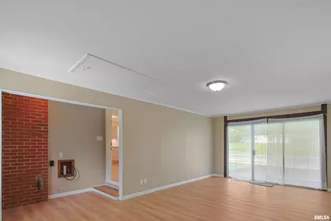 1813 Smith St, Eldorado, IL 62930 photo 16
