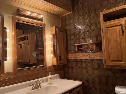 600 S 23rd St, Mount Vernon, IL 62864 photo 16