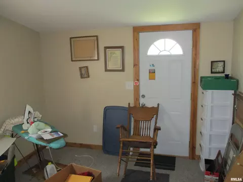911 N Buchanan St, Benton, IL 62812 photo 17