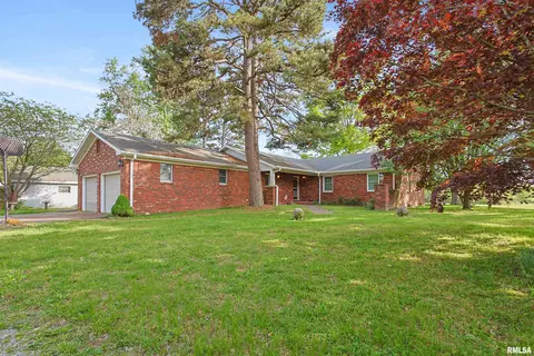 176 Old Highway 13, Carbondale, IL 62902