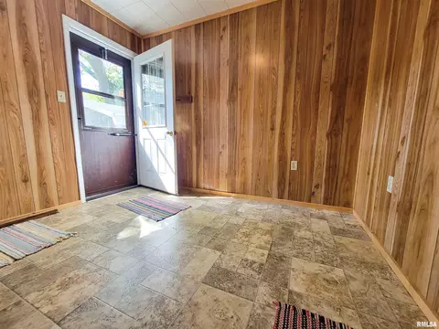439 Fair Ave, Flora, IL 62839 photo 22