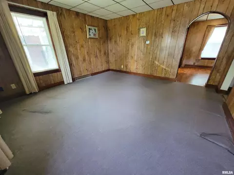 439 Fair Ave, Flora, IL 62839 photo 9