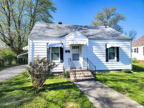 439 Fair Ave, Flora, IL 62839 photo 41