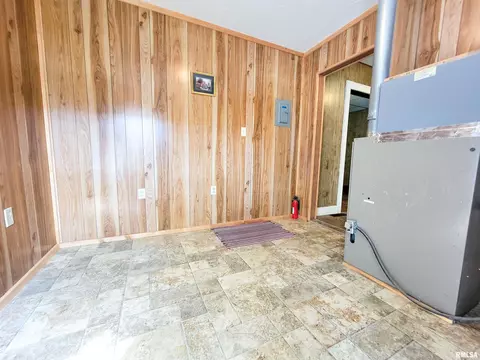 439 Fair Ave, Flora, IL 62839 photo 25