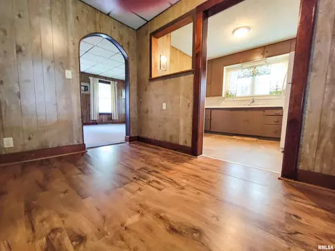 439 Fair Ave, Flora, IL 62839 photo 11