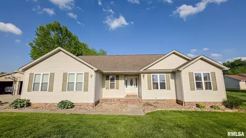 11964 Strawberry Rd, Carbondale, IL 62901