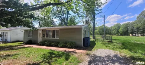329 Pine Dr, Mount Vernon, IL 62864 photo 1