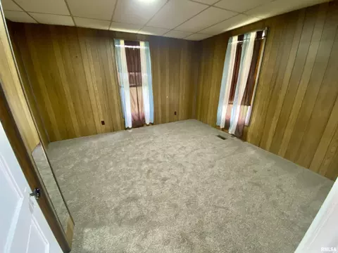605 N Cedar St, Sandoval, IL 62882 photo 10