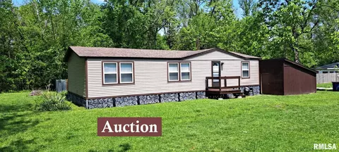 313 N Hickory St, De Soto, IL 62924