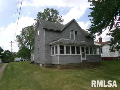 200 3rd St, Rosiclare, IL 62982