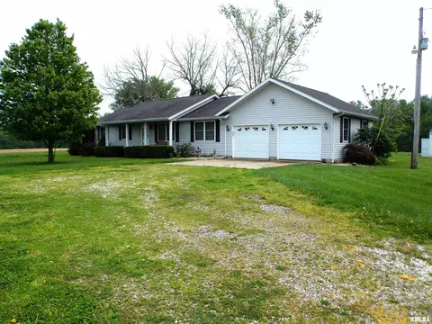 19880 Persimmon Tree Rd, Centralia, IL 62801