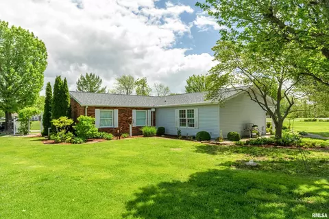 24 Karen Dr, Christopher, IL 62822 photo 32