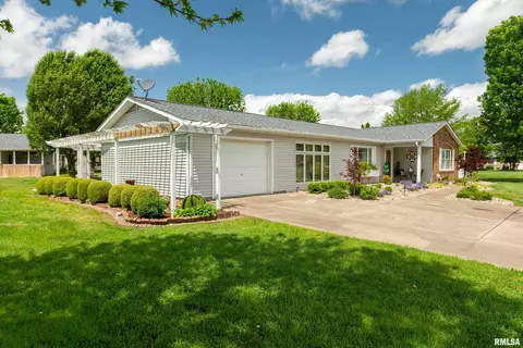 24 Karen Dr, Christopher, IL 62822 photo 5