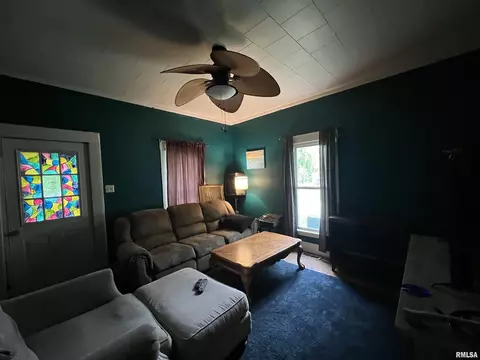 621 S 6th St, Herrin, IL 62948 photo 7