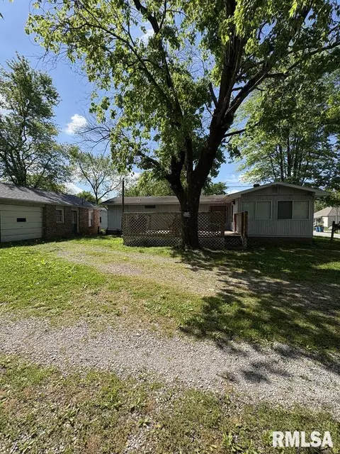 406 Church St, Christopher, IL 62822 photo 24