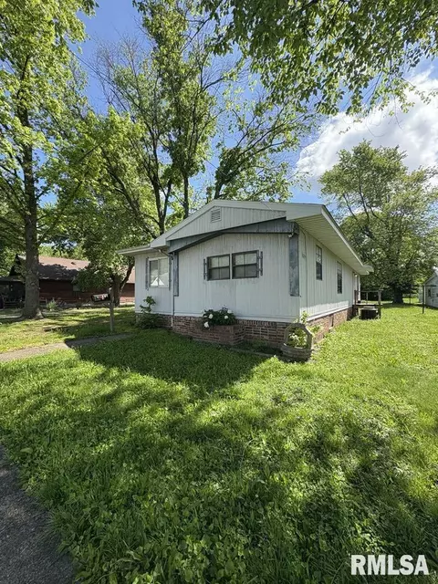 406 Church St, Christopher, IL 62822 photo 22