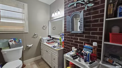 108 Ann St, Anna, IL 62906 photo 32