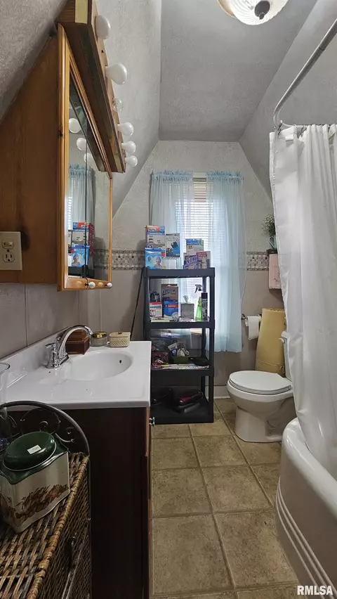 108 Ann St, Anna, IL 62906 photo 40