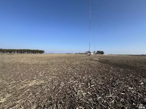 9576 Sumner Rd, Sumner, IL 62466