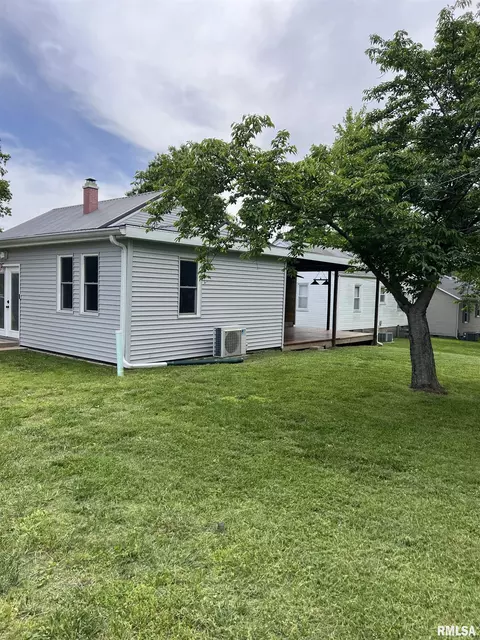 2704 Cherry St, Mount Vernon, IL 62864 photo 8
