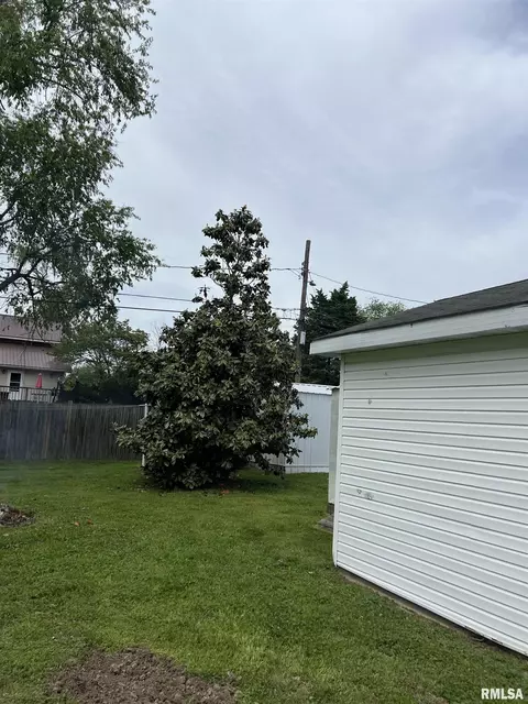 2704 Cherry St, Mount Vernon, IL 62864 photo 21
