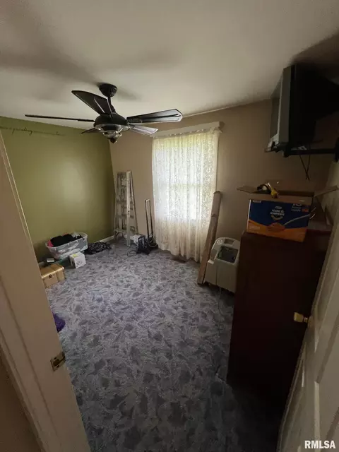 701 Forrest St, Benton, IL 62812 photo 9