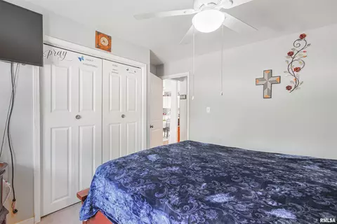 2027 Casey Ave, Mount Vernon, IL 62864 photo 9