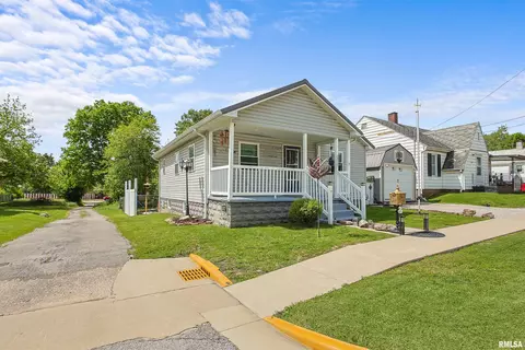 2027 Casey Ave, Mount Vernon, IL 62864 photo 2
