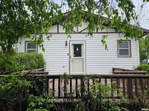 108 Fair Ave, Flora, IL 62839 photo 4