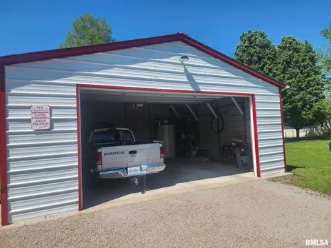 312 Beulah St, Christopher, IL 62822 photo 19