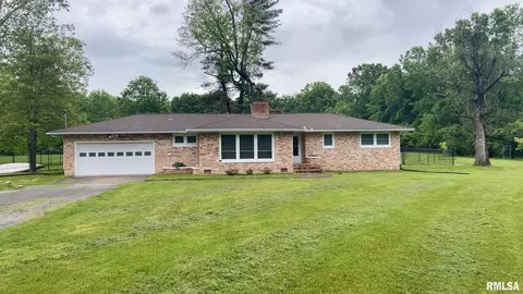 112 Prairie Rd, Carterville, IL 62918