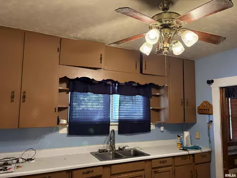 1502 Gartside St, Murphysboro, IL 62966 photo 7
