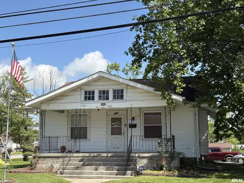 1502 Gartside St, Murphysboro, IL 62966 photo 2