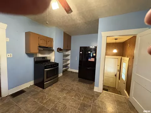 1502 Gartside St, Murphysboro, IL 62966 photo 5