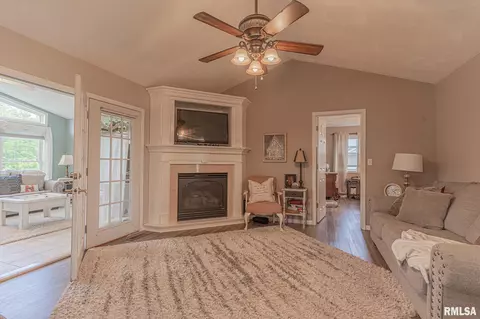 5175 Baker Rd, Salem, IL 62881 photo 12