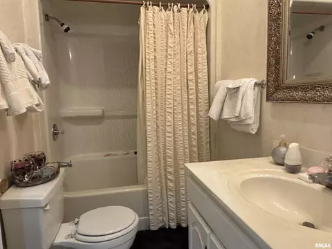 212 Orange St, Anna, IL 62906 photo 35
