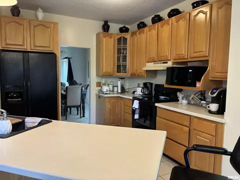 212 Orange St, Anna, IL 62906 photo 13
