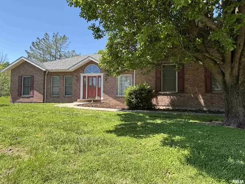 212 Orange St, Anna, IL 62906 photo 3