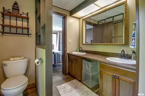 631 Community Beach Rd, Centralia, IL 62801 photo 14