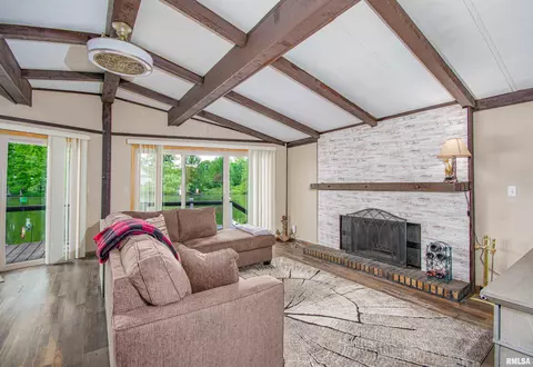 631 Community Beach Rd, Centralia, IL 62801 photo 6