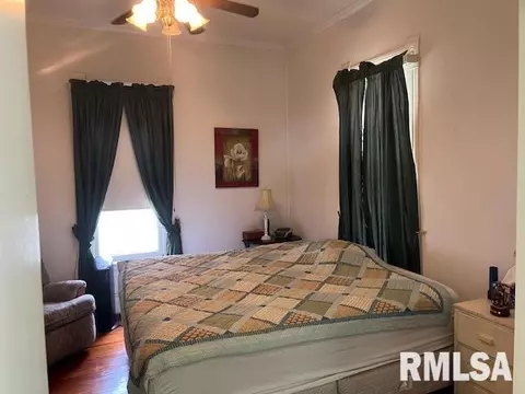 2020 Edith St, Murphysboro, IL 62966 photo 8