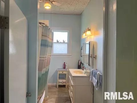 2020 Edith St, Murphysboro, IL 62966 photo 12