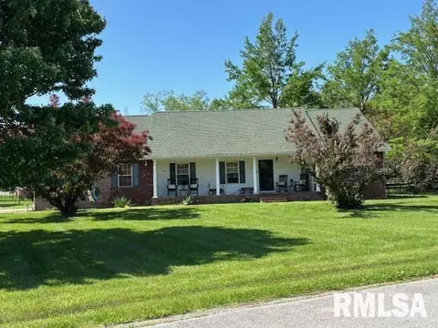 1500 Saint Andrews Pl, Herrin, IL 62948