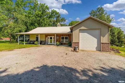 540 Kendall Ln, Marion, IL 62959