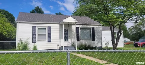 2814 Mannen St, Mount Vernon, IL 62864