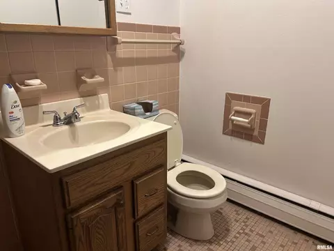 401 W 11th St, Christopher, IL 62822 photo 15