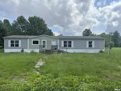 425 W 1st North St, Tamaroa, IL 62888