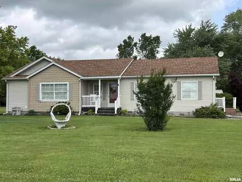 17737 Four Mile Ln, West Frankfort, IL 62896
