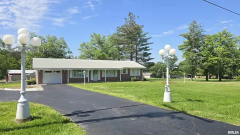 2110 Raleigh Rd, Eldorado, IL 62930